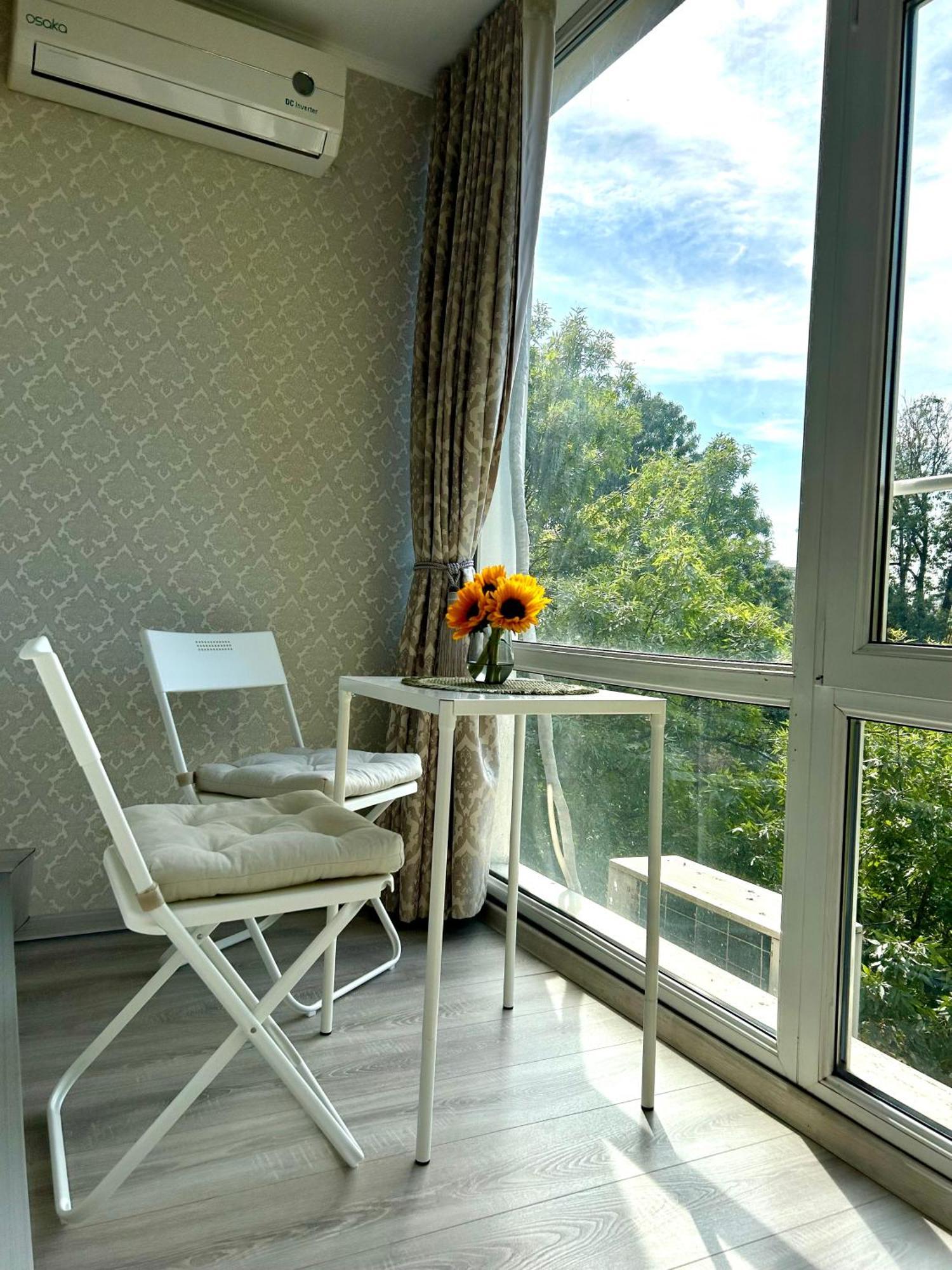 Downtown Studio - Ultra Central With Park View Bukarest Exterior foto